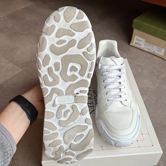 Alexander McQueen Sneaker - Picture 7 of 10